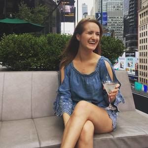 Meet your Posher, Hannah